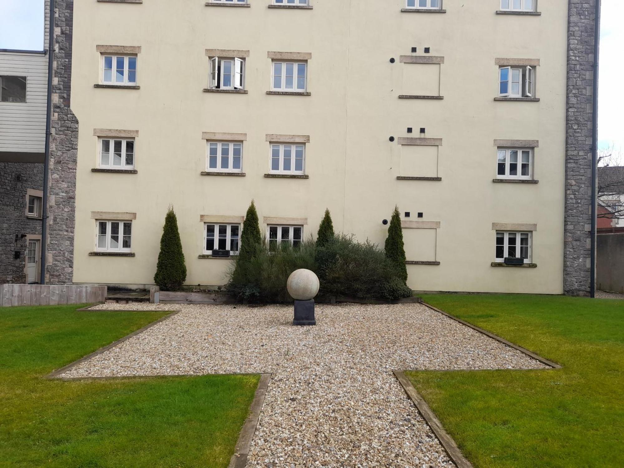 Old Brewery Home With Pool And Gym Access Oakhill Kültér fotó